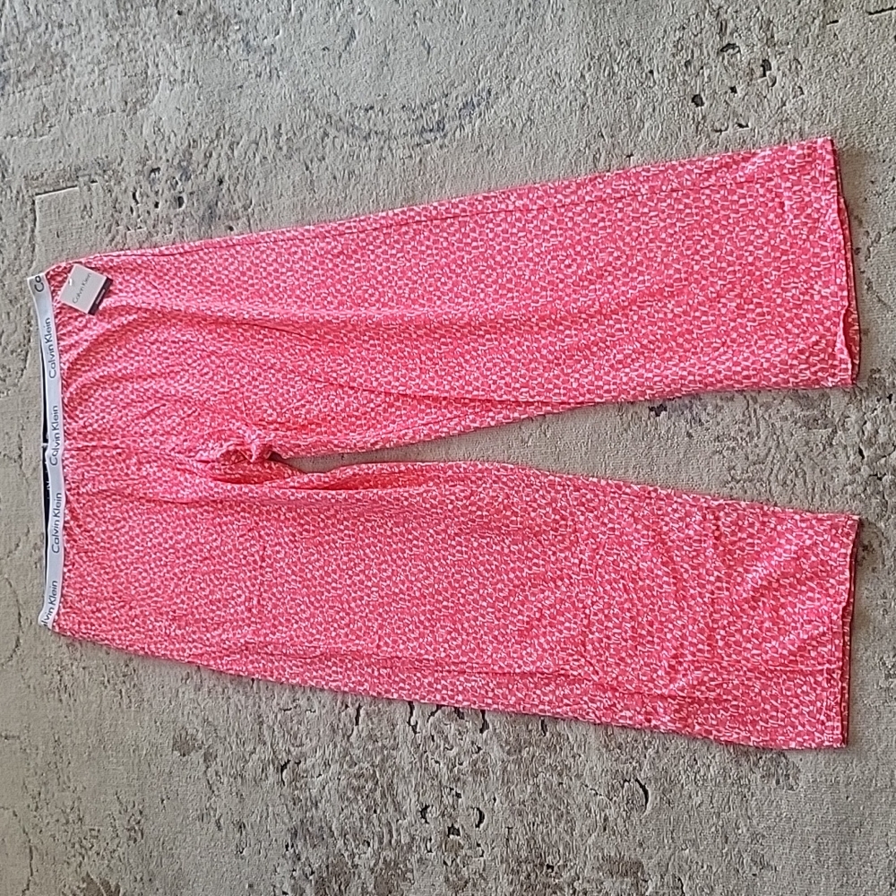Large Calvin Klein Pink and White Sleepwear Pants